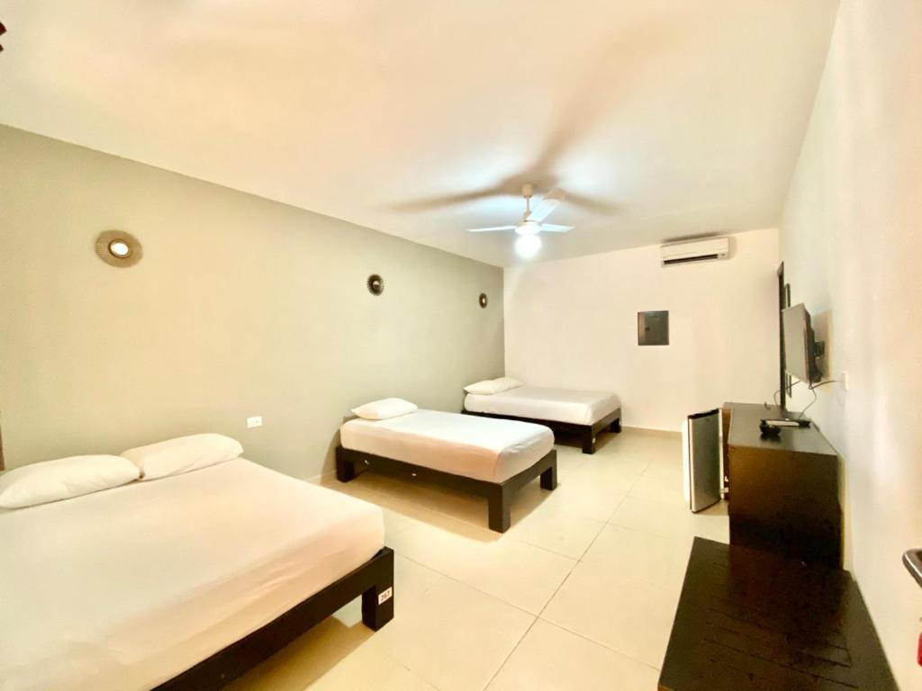 We Playa Hotel Плая-дель-Кармен Экстерьер фото