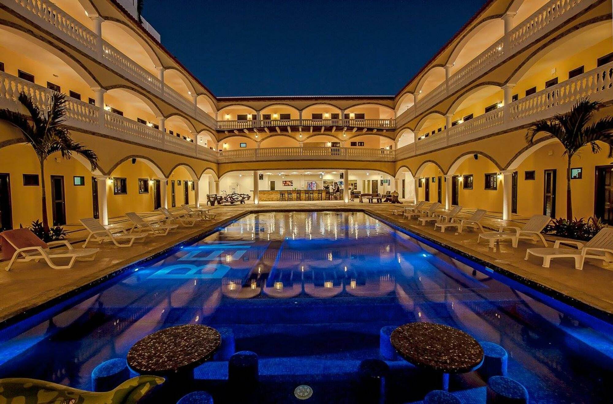 We Playa Hotel Плая-дель-Кармен Экстерьер фото